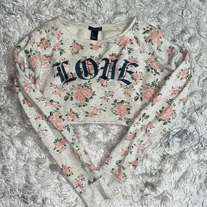 Long sleeve crop top